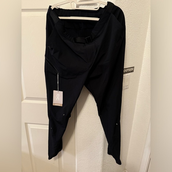 On • WOMEN - APPAREL - Trek Pants - Picture 6 of 6